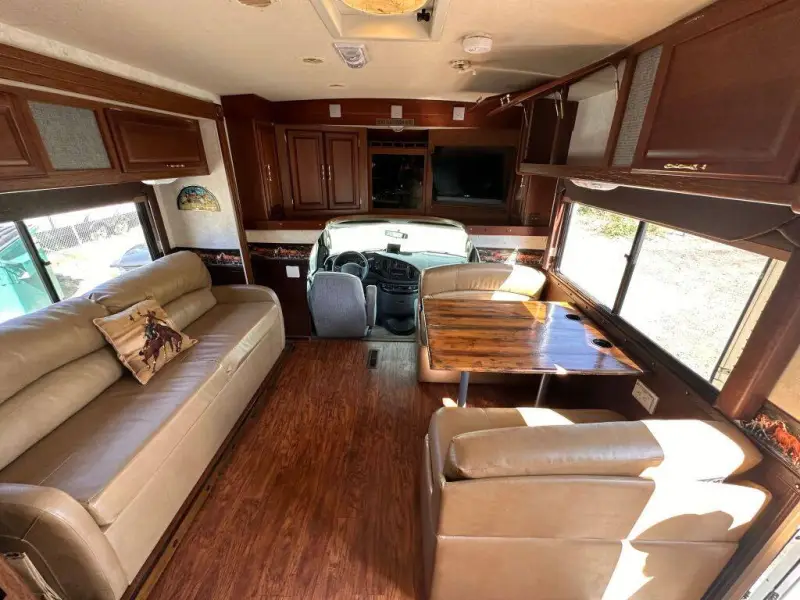 2005 Winnebago Minnie Winnie photo 11