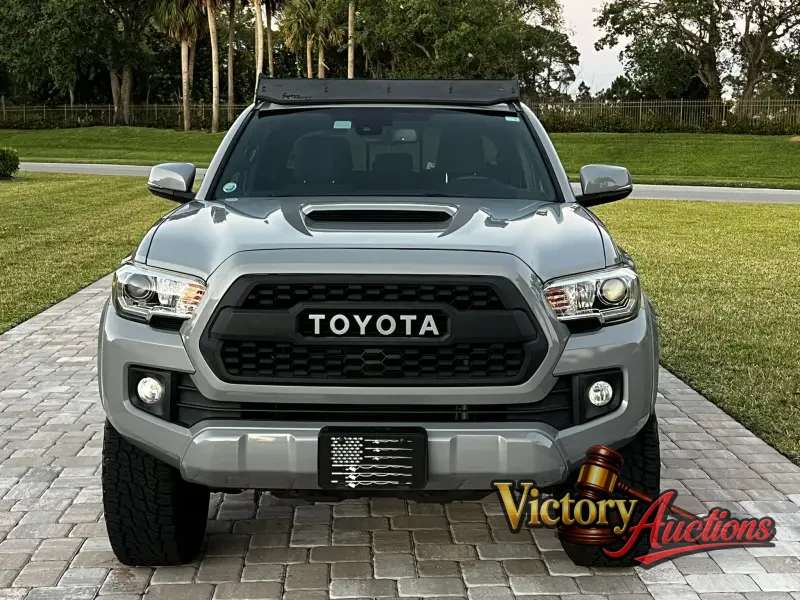 2021 Toyota Tacoma Double Cab TRD Sport photo 14