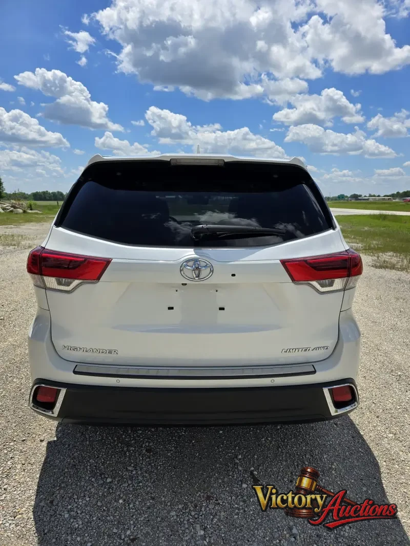 2018 Toyota Highlander Limited AWD photo 37