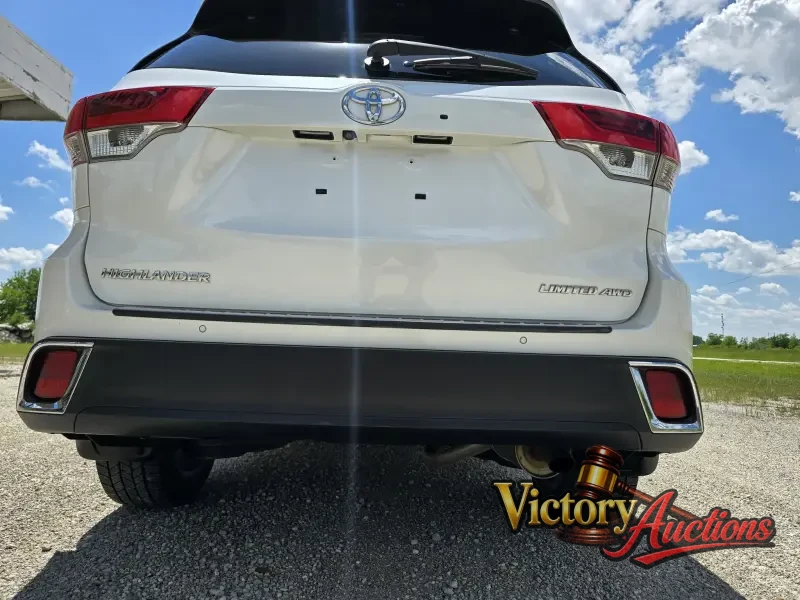 2018 Toyota Highlander Limited AWD photo 33