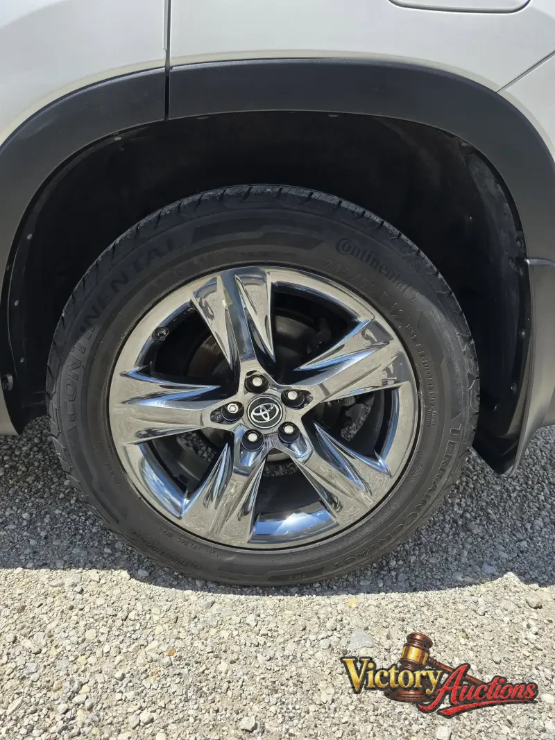 2018 Toyota Highlander Limited AWD photo 31