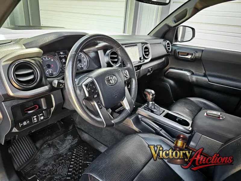 2019 Toyota Tacoma Double Cab TRD Pro photo 22