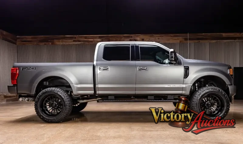 2022 Ford F250 Lariat photo 3