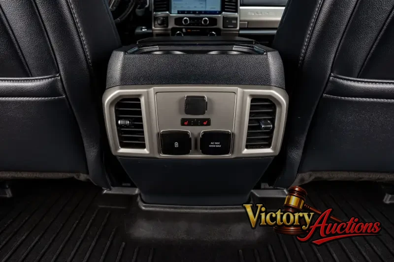 2022 Ford F250 Lariat photo 17