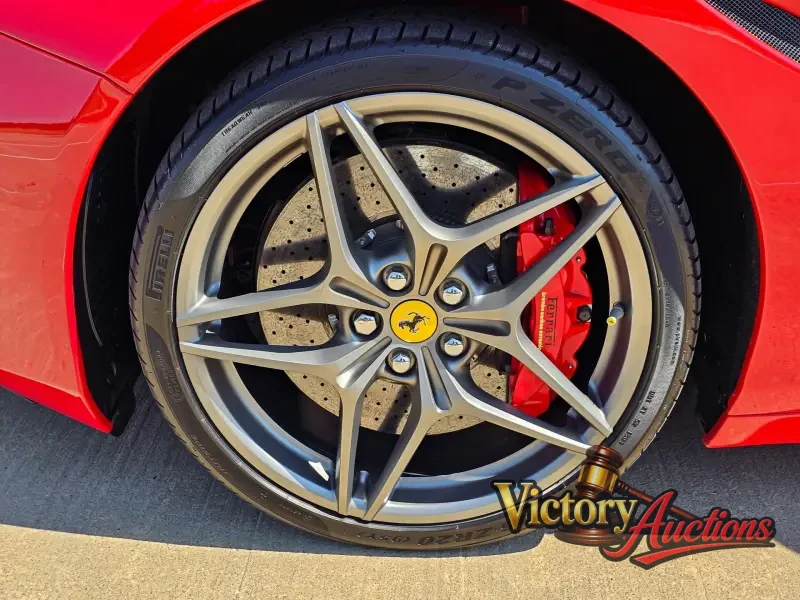 2018 Ferrari California T photo 31