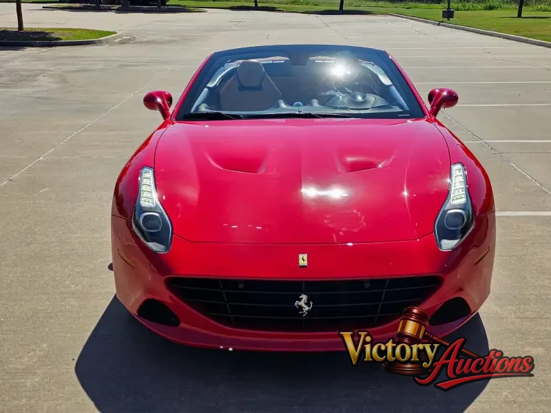 2018 Ferrari California T photo 48
