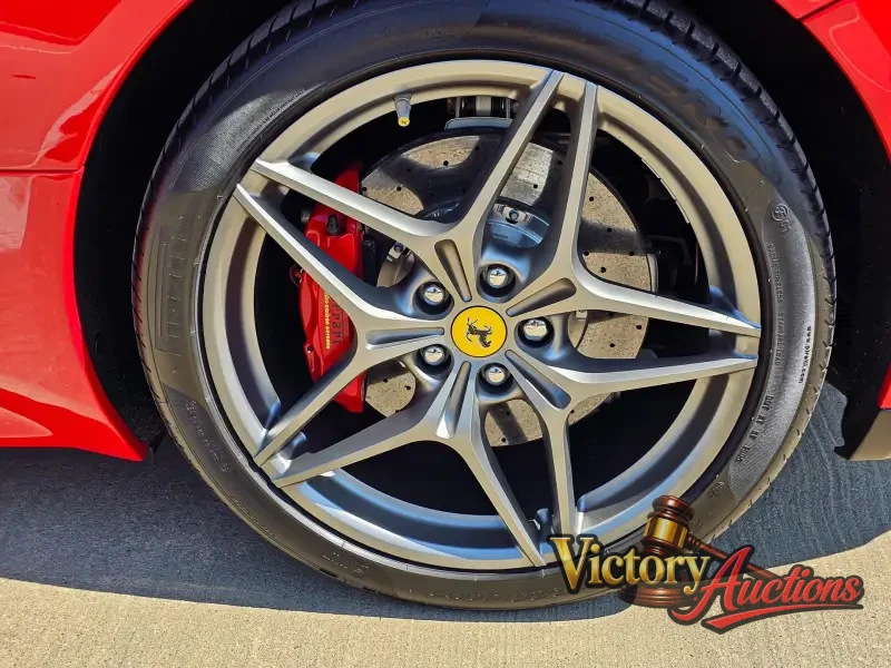 2018 Ferrari California T photo 30