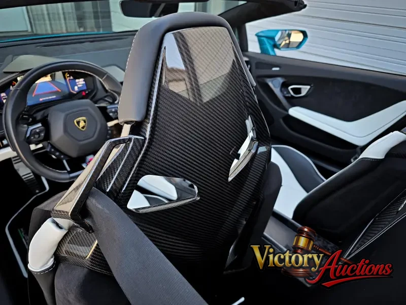 2022 Lamborghini Huracan EVO Spyder photo 12