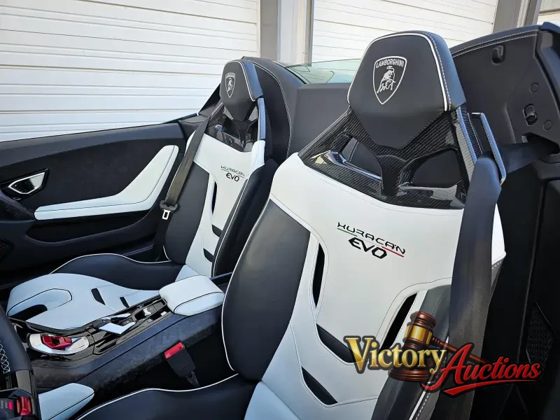 2022 Lamborghini Huracan EVO Spyder photo 37