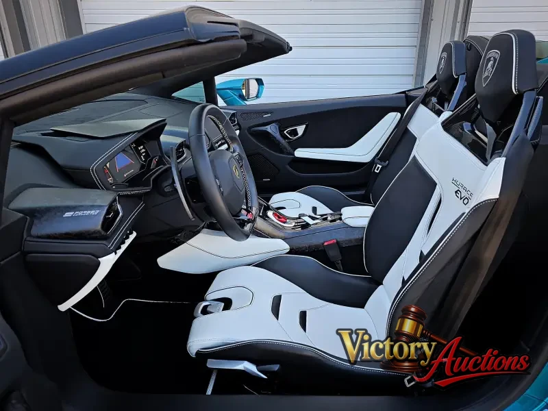 2022 Lamborghini Huracan EVO Spyder photo 15