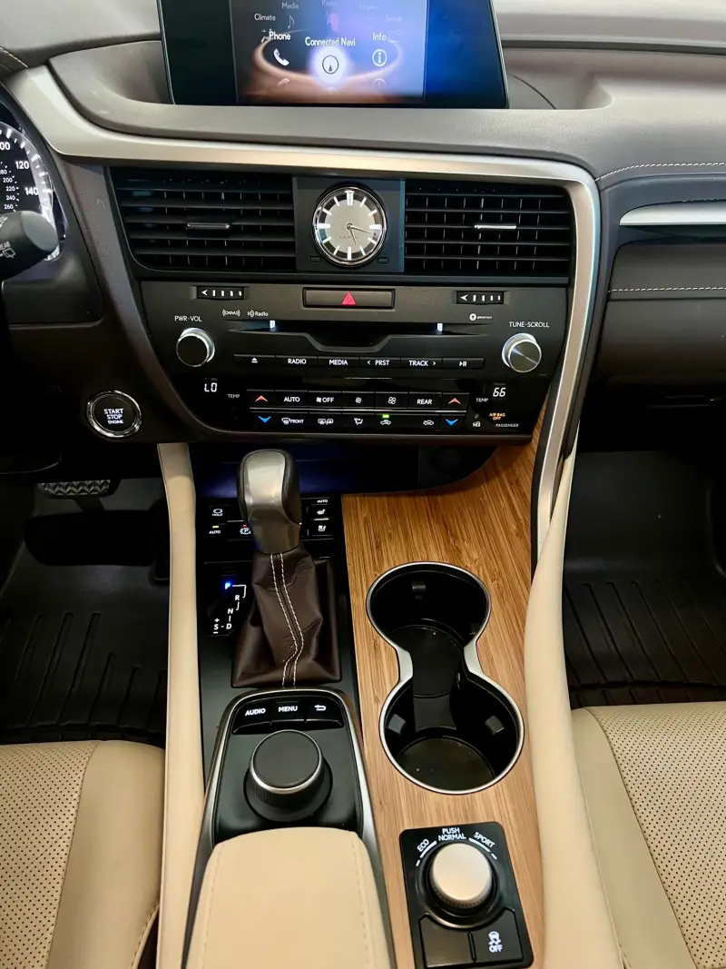 2019 Lexus RX 350L Sport Utility 4D AWD/4WD photo 14