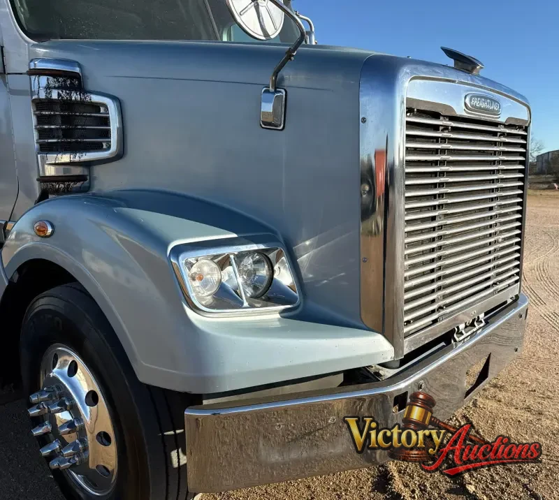 2013 Freightliner Coronado Dump Truck photo 13