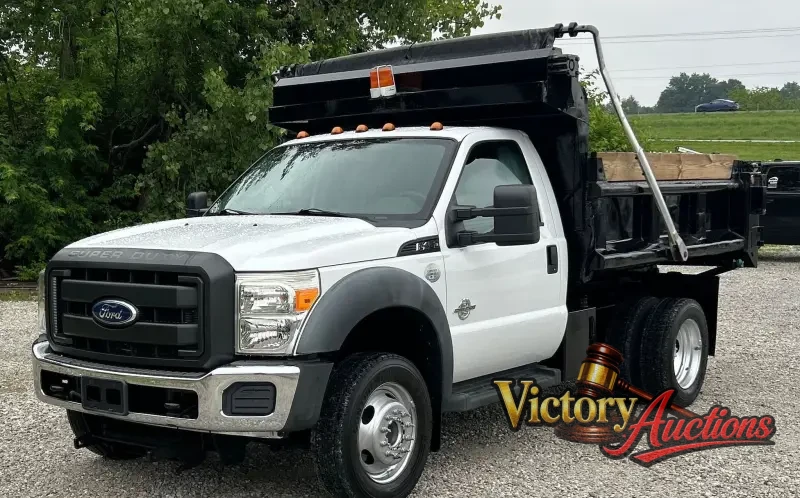 2011 Ford F-450 Super Duty XL Dump Truck photo 1