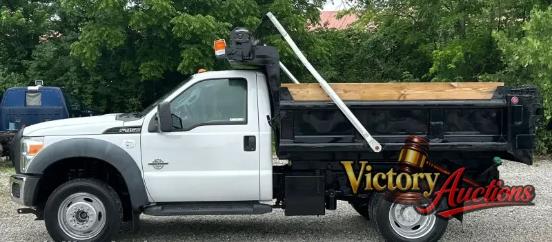2011 Ford F-450 Super Duty XL Dump Truck photo 9