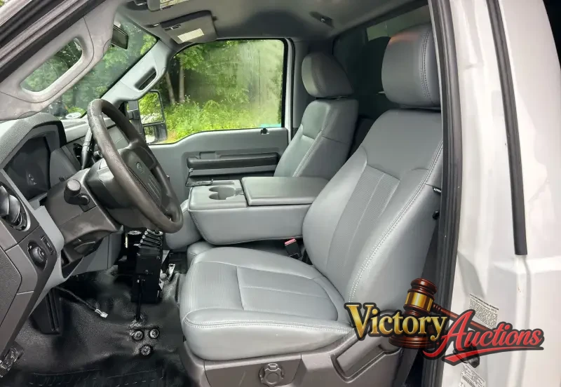 2011 Ford F-450 Super Duty XL Dump Truck photo 35