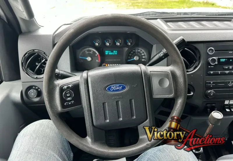 2011 Ford F-450 Super Duty XL Dump Truck photo 38