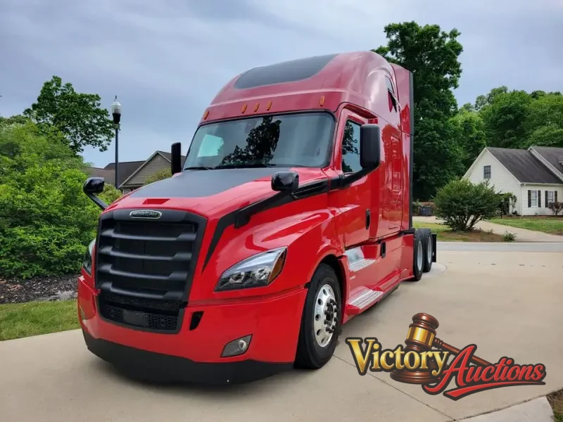 2022 Freightliner Cascadia 126 Semi Truck photo 19