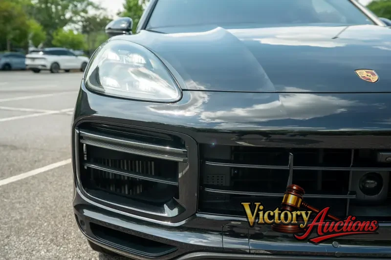 2022 Porsche Cayenne photo 44