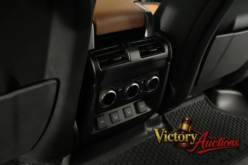 2021 Land Rover Defender 110 X Sport photo 21