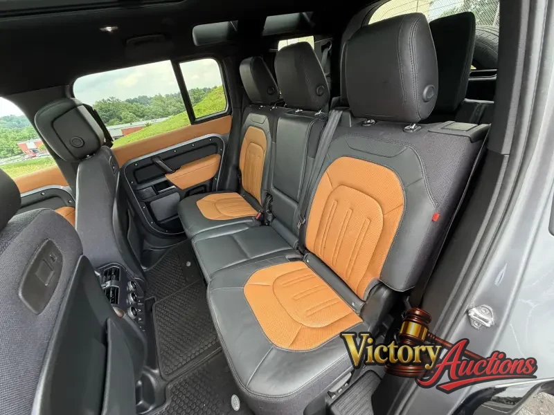 2021 Land Rover Defender 110 X Sport photo 44