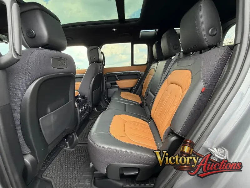 2021 Land Rover Defender 110 X Sport photo 45