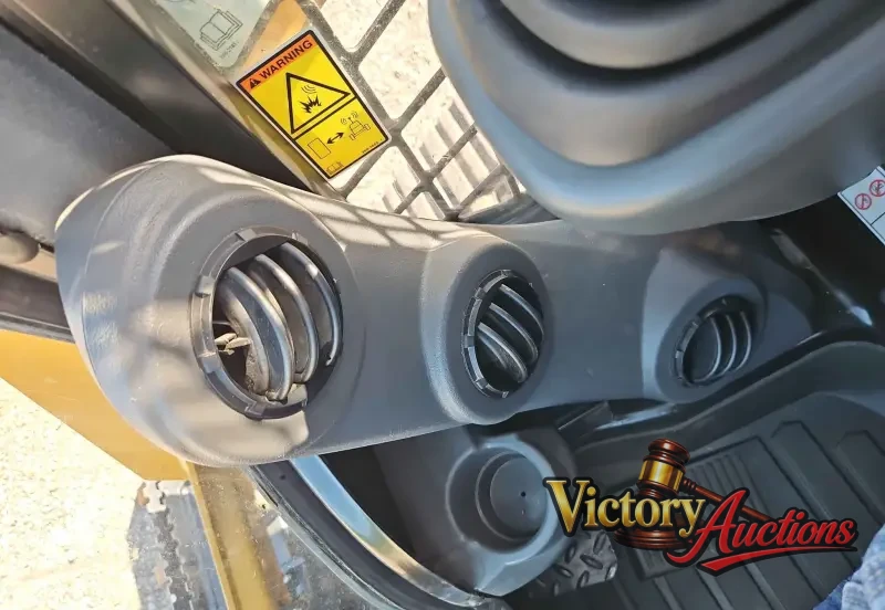 2019 Caterpillar 239D photo 41