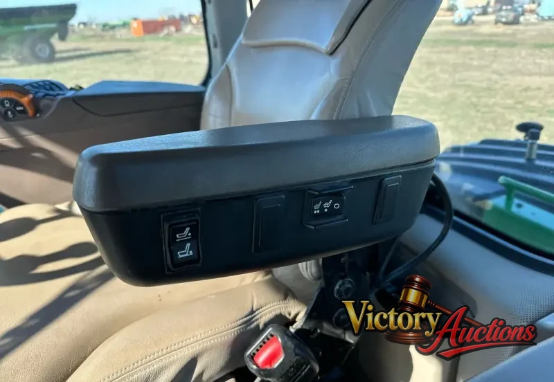 2018 John Deere 9620RX photo 49