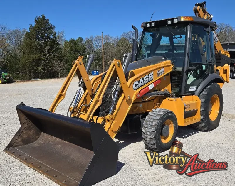 2016 Case 580 Super N photo 1