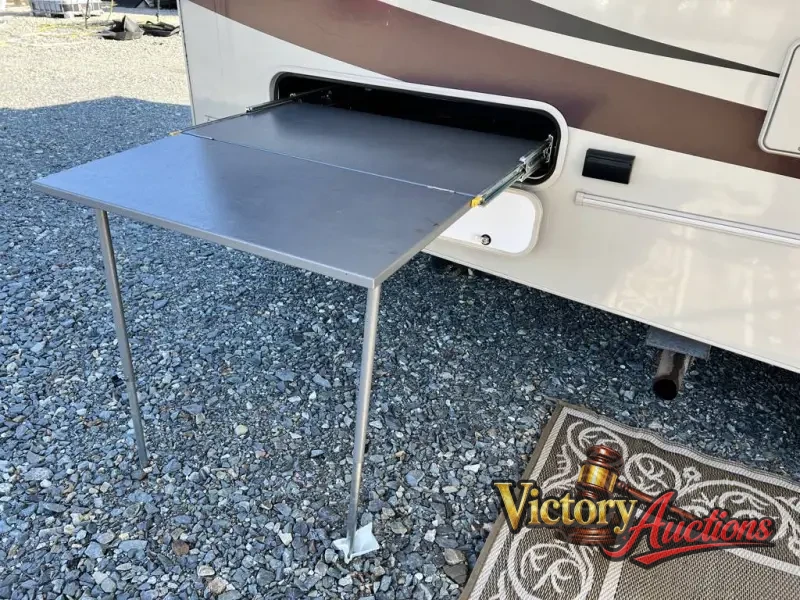 2019 Coachmen Leprechaun 260DS photo 22