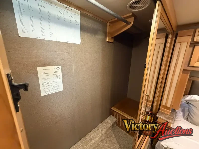 2018 Tiffin Allegro Red 33AA photo 2