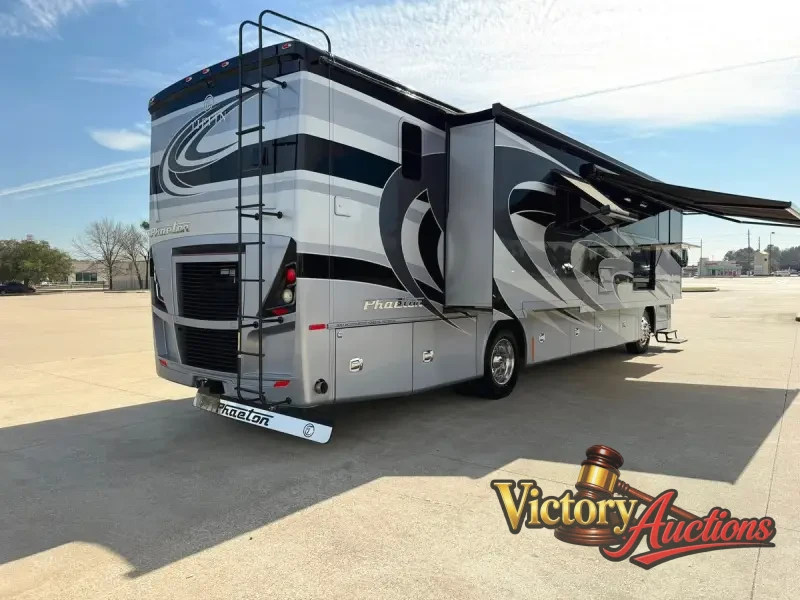2020 Tiffin Phaeton 37BH photo 19