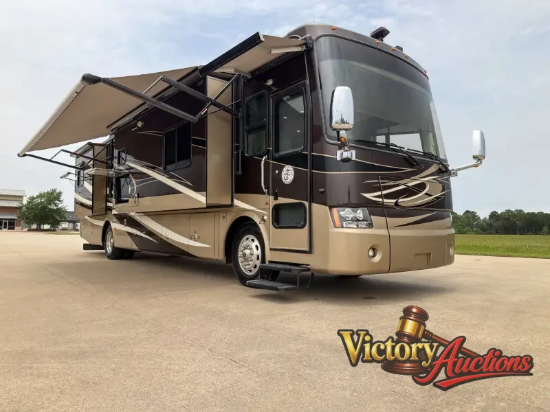 2011 Tiffin Phaeton 40QTH photo 1