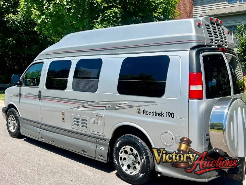 2011 Roadtrek Versatile 190 photo 7