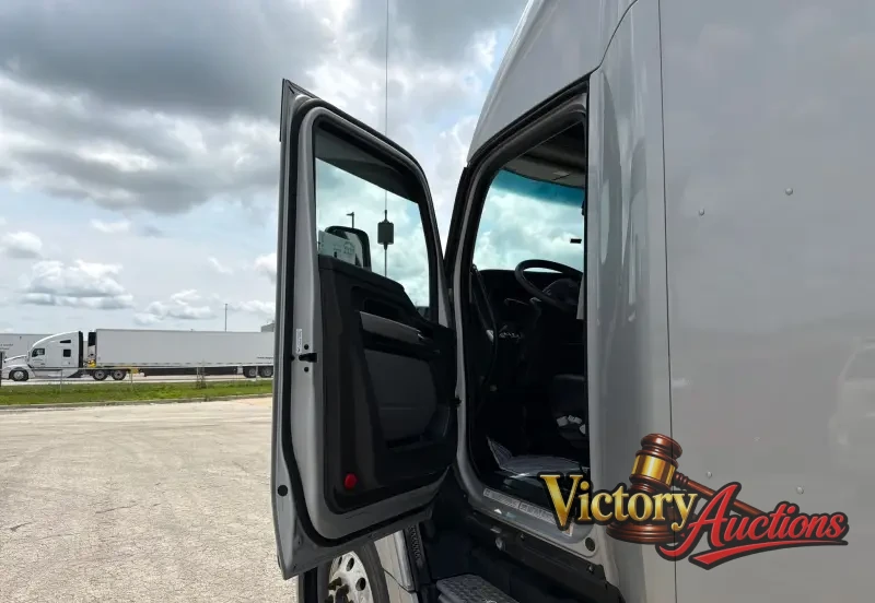 2022 Kenworth T680 photo 49