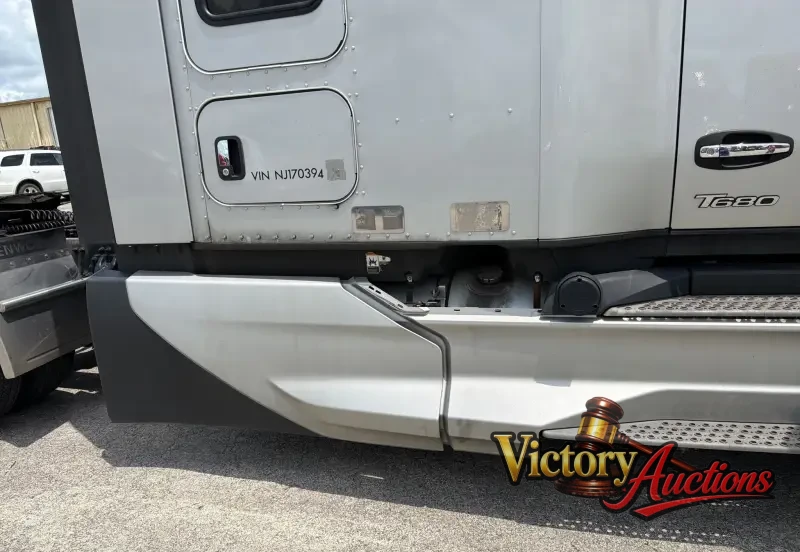 2022 Kenworth T680 photo 18