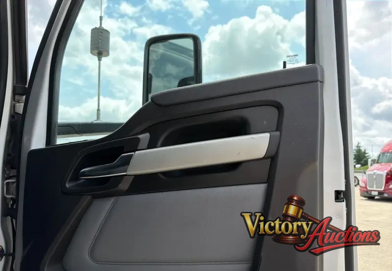 2022 Kenworth T680 photo 71