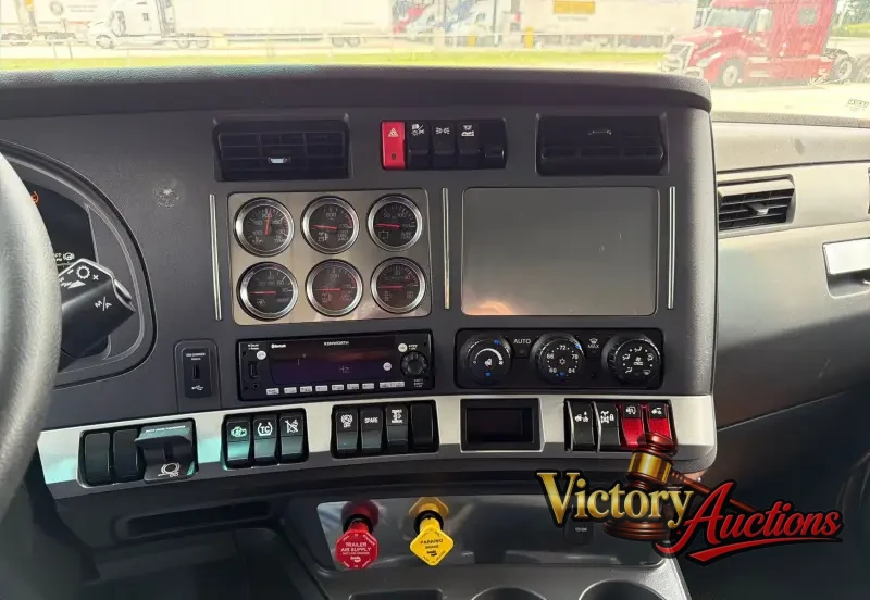 2022 Kenworth T680 photo 65