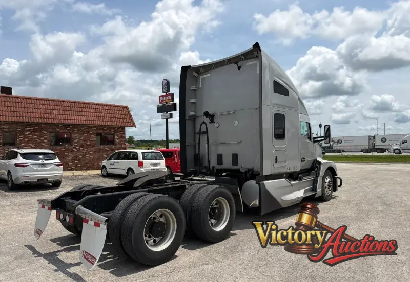 2022 Kenworth T680 photo 5