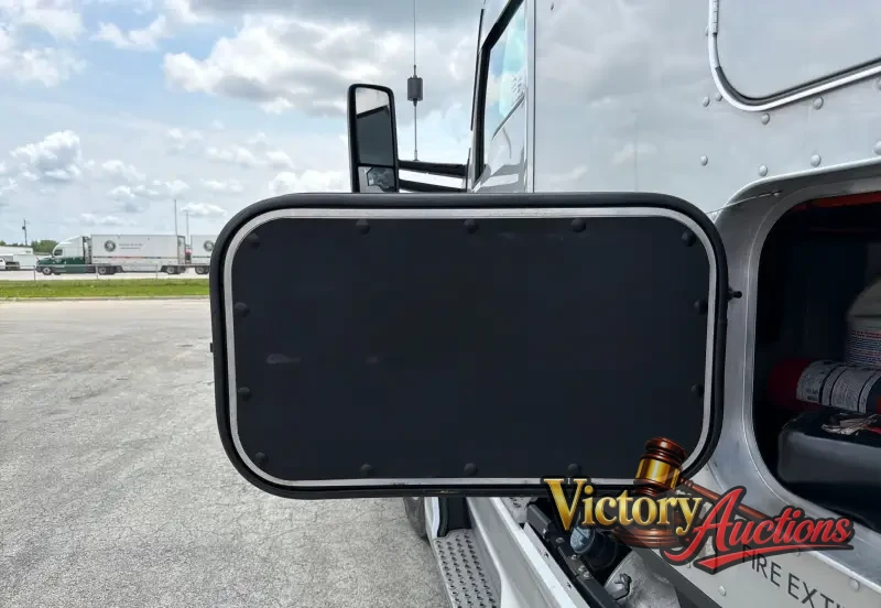 2022 Kenworth T680 photo 45