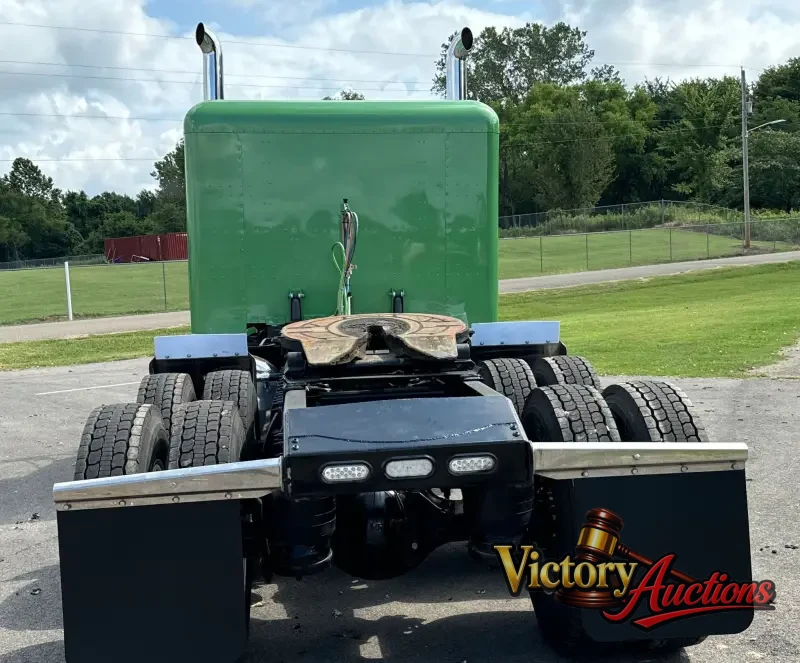 2021 Peterbilt 389 photo 6