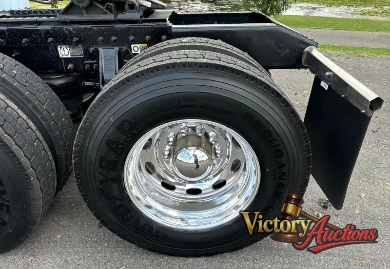 2021 Peterbilt 389 photo 90