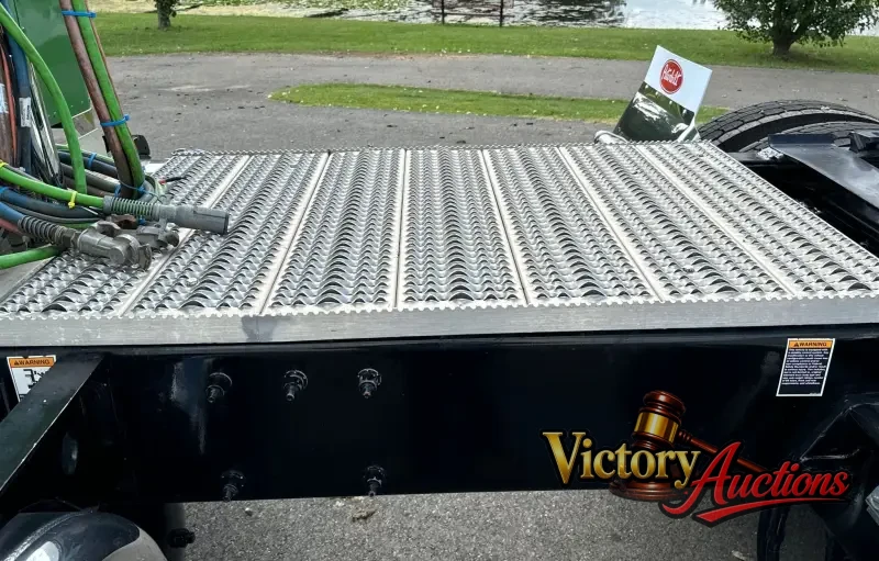 2021 Peterbilt 389 photo 12