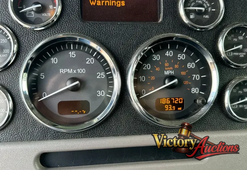 2021 Peterbilt 389 photo 35