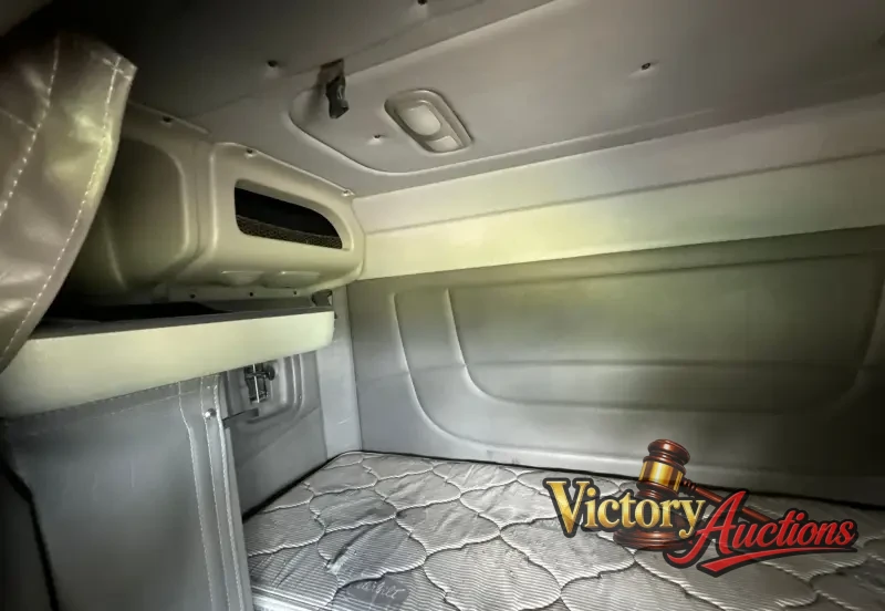 2021 Peterbilt 389 photo 49