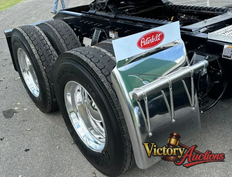 2021 Peterbilt 389 photo 76