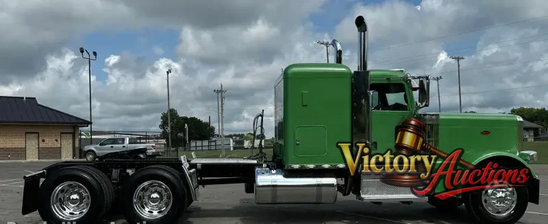2021 Peterbilt 389 photo 4