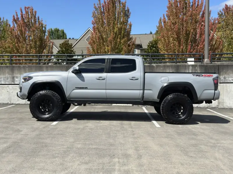 2021 Toyota Tacoma Double Cab TRD Off-Road photo 5
