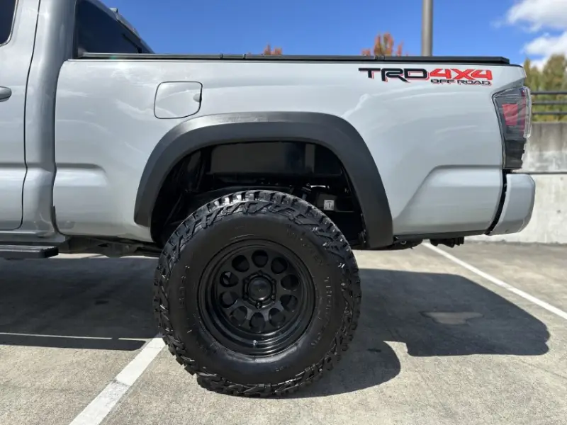 2021 Toyota Tacoma Double Cab TRD Off-Road photo 9