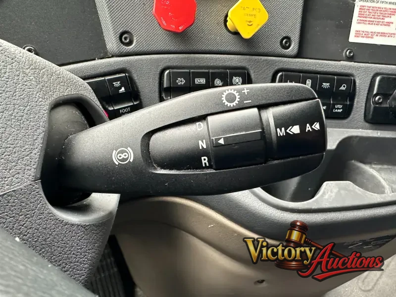 2018 Freightliner Cascadia 125 Evolution Sleeper photo 35