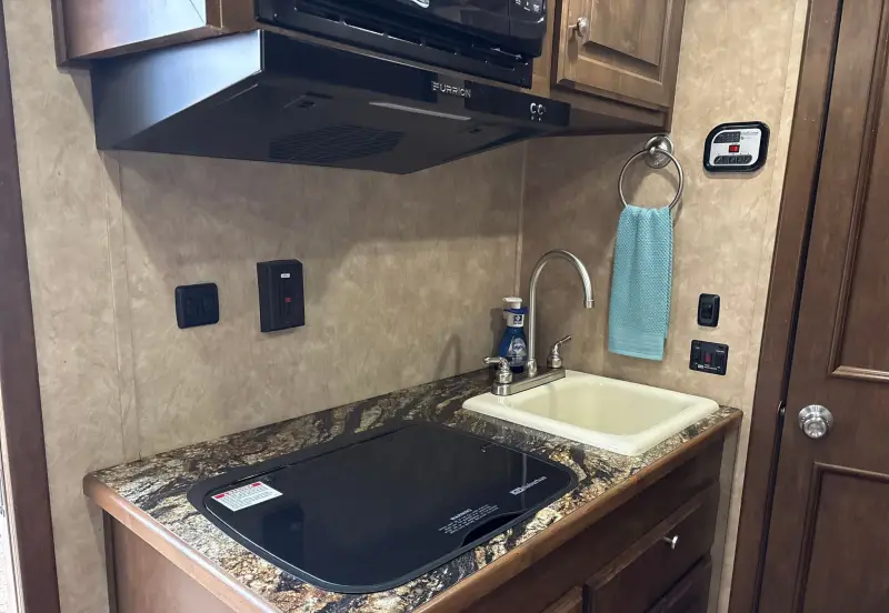2020 Sundowner Horizon 6910 RS photo 56
